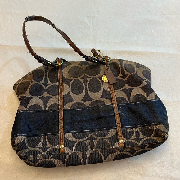 COACH 100% Authentic Y2K Denim Shoulder Bag with Matching Wallet. - Picture 7 of 10